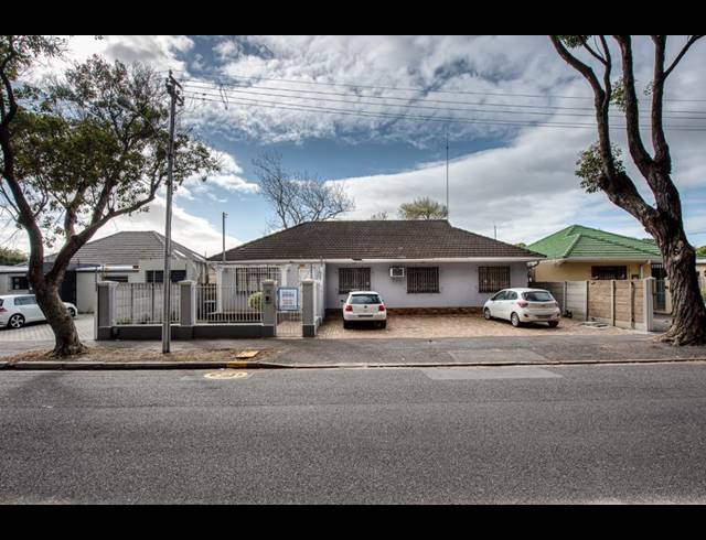 280M² OFFICE FOR SALE IN WETTON